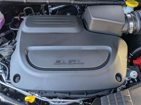 New 2026 Chrysler Pacifica Limited image 16