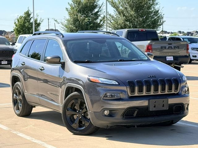Used 2018 Jeep Cherokee Limited w/ Luxury Group FWD image 2