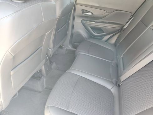 Used 2022 Buick Encore Preferred w/ Safety Package image 29