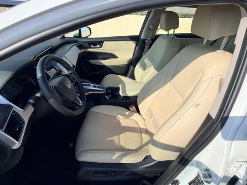 Used 2018 Honda Clarity Touring image 9