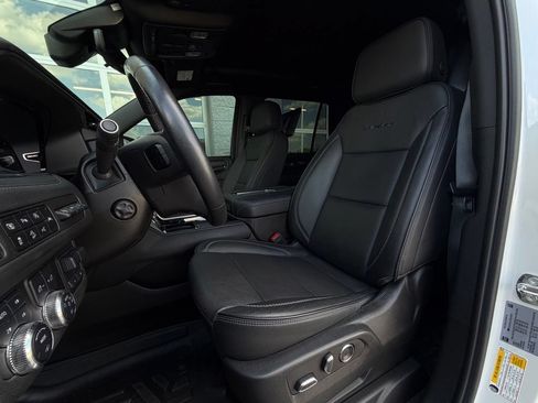 Used 2024 GMC Yukon Denali w/ Denali Reserve Package AWD/4WD image 6