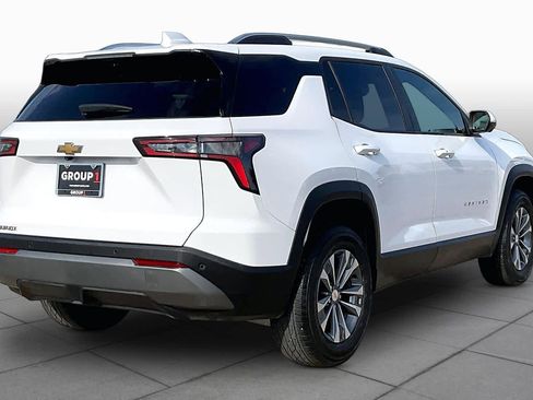 Used 2025 Chevrolet Equinox LT w/ Convenience Package II image 12