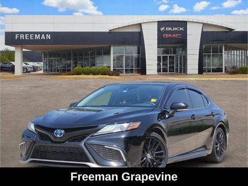 Used 2024 Toyota Camry XSE w/ Cold Weather Package FWD image 1
