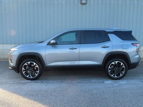 Used 2025 Chevrolet Equinox LT image 8