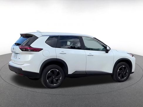 Used 2025 Nissan Rogue SV image 17