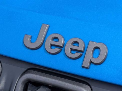 Used 2024 Jeep Compass Trailhawk AWD/4WD image 12