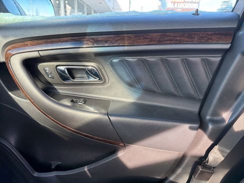 Used 2016 Ford Taurus Limited w/ Driver Assist Package image 24