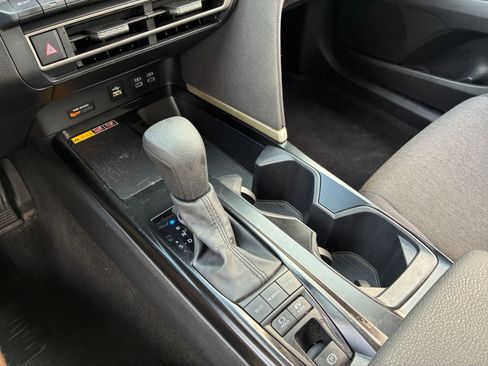 Used 2025 Toyota Camry LE image 44