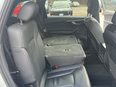 Used 2025 Audi Q7 3.0T Premium Plus image 23