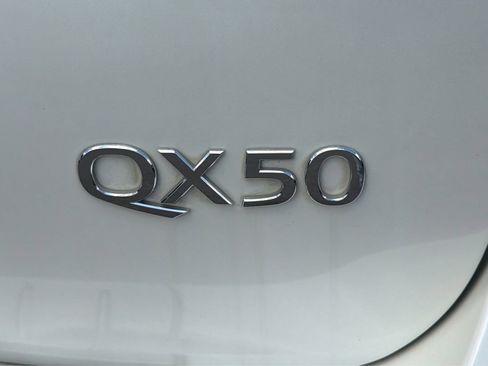 Used 2017 INFINITI QX50 2WD w/ Premium Package image 26