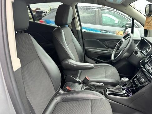 Certified 2022 Buick Encore Preferred w/ Safety Package FWD image 8