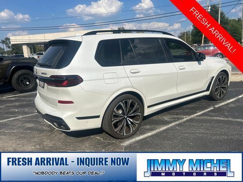 Used 2025 BMW X7 M60i AWD/4WD image 4