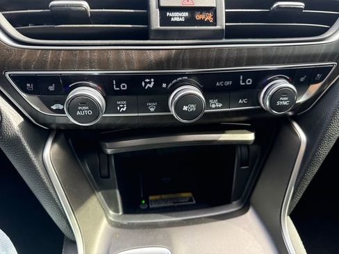 Used 2022 Honda Accord Touring image 33