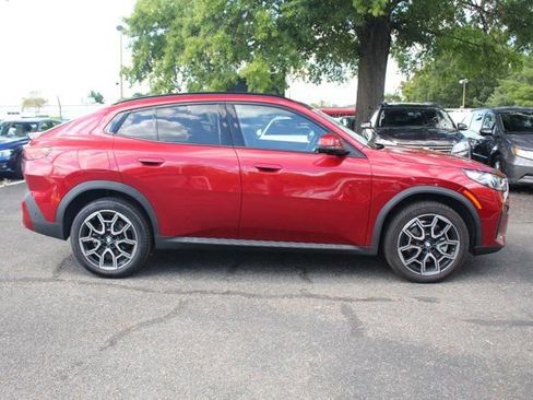 Used 2025 BMW X2 xDrive28i w/ Premium Package image 12