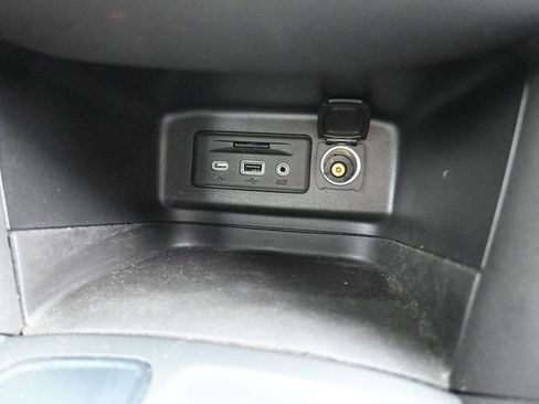 Used 2023 Chevrolet Equinox RS image 39