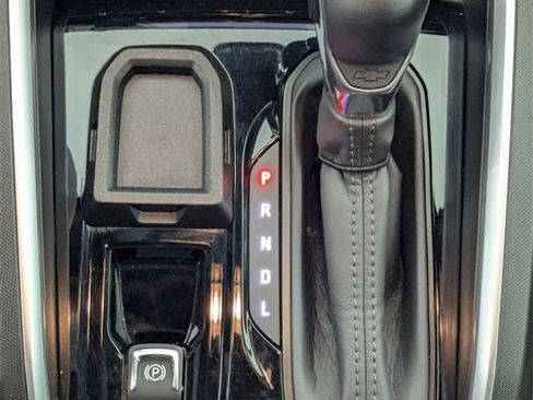 Used 2024 Chevrolet Colorado LT w/ LT Convenience Package image 21