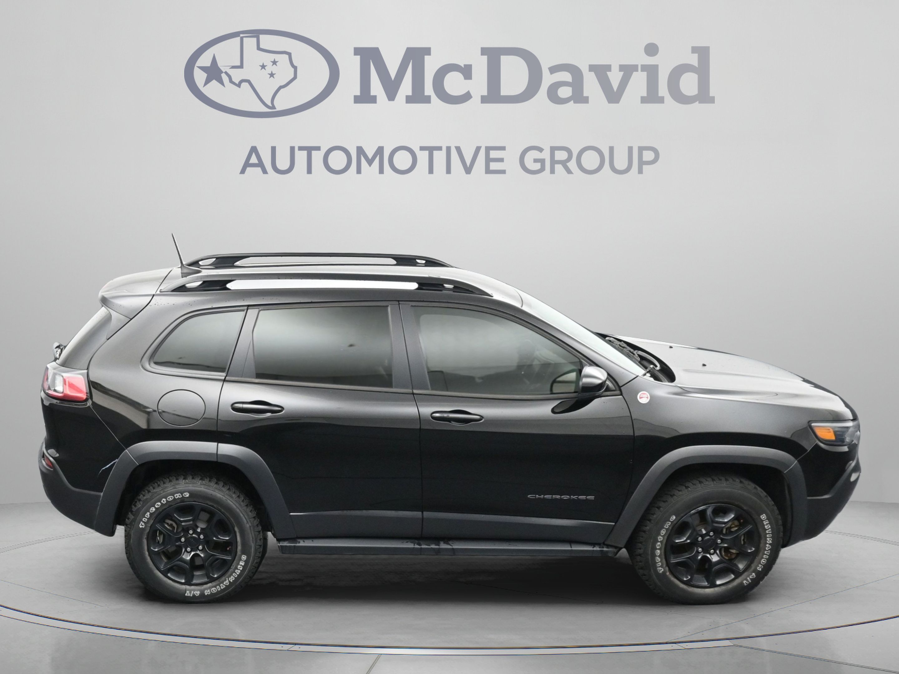 Used 2022 Jeep Cherokee Trailhawk w/ Sound & Nav Group AWD/4WD image 39