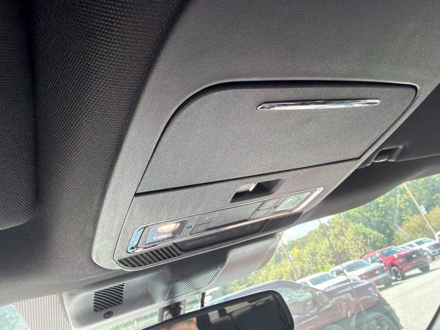 Used 2022 Ford F150 Lariat AWD/4WD image 11