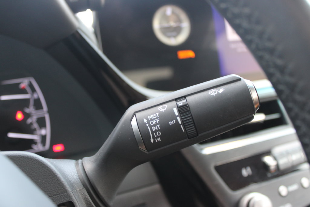 Used 2023 Lexus ES 350 w/ Accessory Package (Z1) FWD image 36