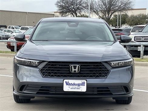 Certified 2025 Honda Accord LX image 6