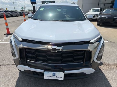 New 2026 Chevrolet Equinox ACTIV w/ Convenience Package III AWD/4WD image 8