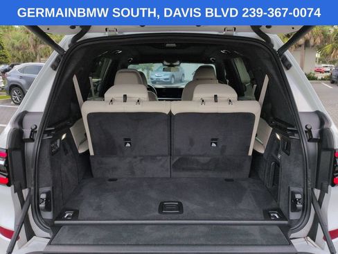 Used 2025 BMW X7 M60i AWD/4WD image 15