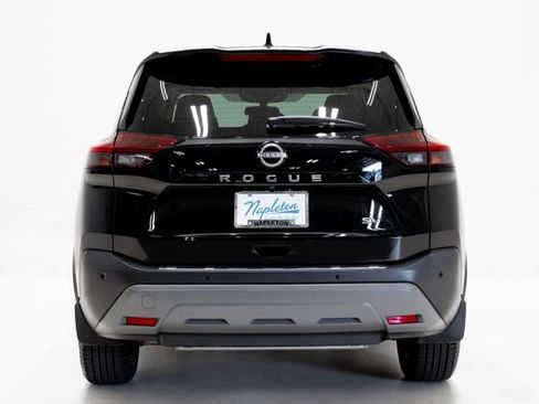 Used 2023 Nissan Rogue SV w/ SV Premium B Package image 28