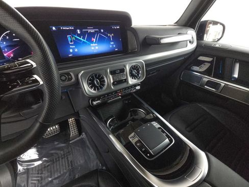 Used 2025 Mercedes-Benz G 550 image 15