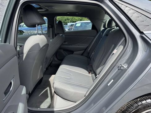 Certified 2024 Hyundai Elantra SEL w/ Convenience Package FWD image 12