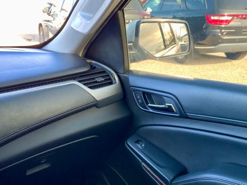 Used 2019 Chevrolet Tahoe LT AWD/4WD image 39