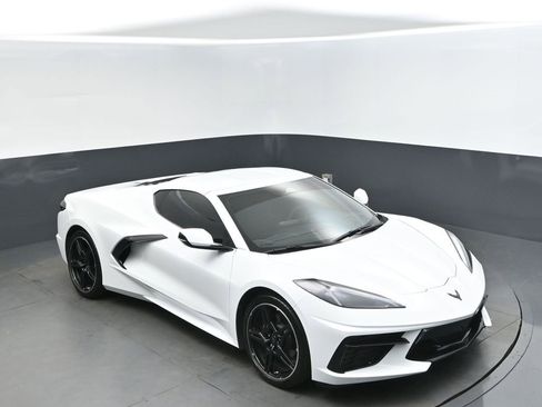 Used 2025 Chevrolet Corvette Stingray Coupe w/ 1LT image 1