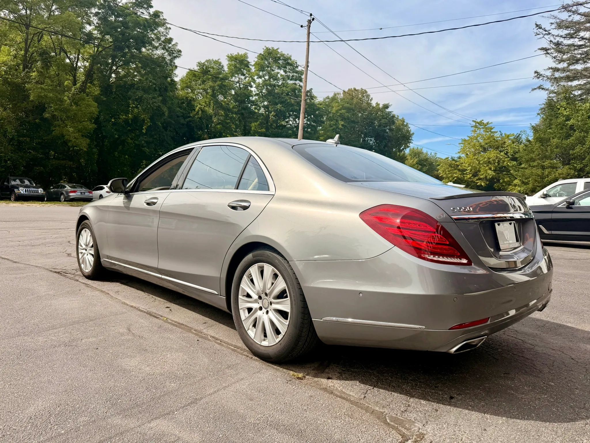 Used 2015 Mercedes-Benz S 550 4MATIC Sedan image 4
