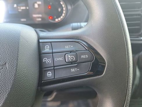 Used 2025 RAM ProMaster 2500 w/ U-Haul Equipment Group FWD image 19