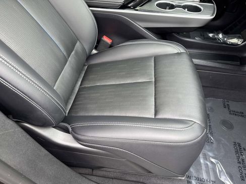 Used 2025 Cadillac Lyriq Luxury w/ LPO, Floor Liner Package AWD/4WD image 28