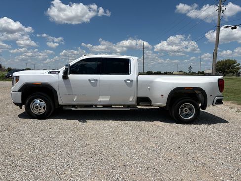 Used 2023 GMC Sierra 3500 Denali AWD/4WD image 8