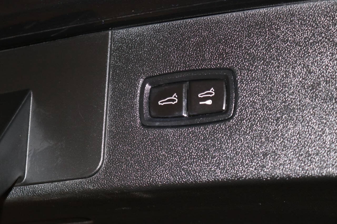 Used 2020 Porsche Cayenne Turbo AWD/4WD image 95