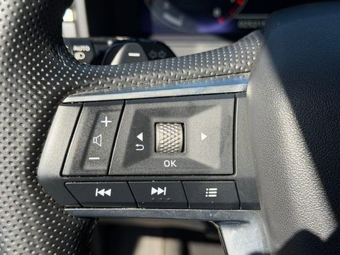 Used 2024 Mitsubishi Outlander SE AWD/4WD image 15