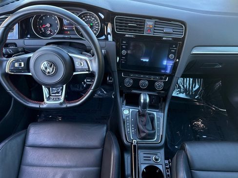 Used 2018 Volkswagen GTI SE w/ SE Leather Package image 27