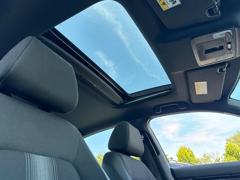 Used 2025 Honda Civic Sport image 18