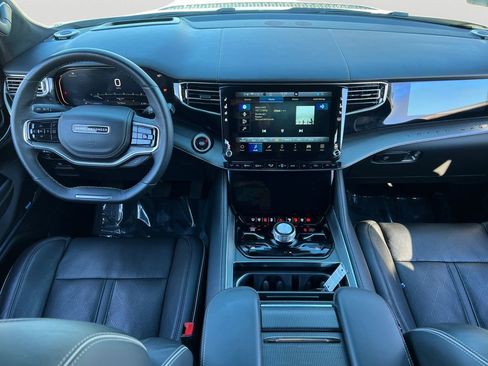 Used 2022 Jeep Grand Wagoneer Series II image 13