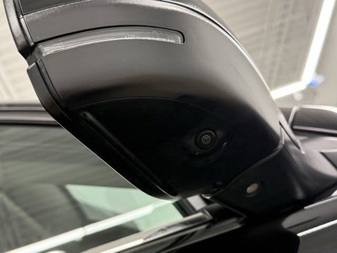 Certified 2025 Honda Pilot Elite image 14