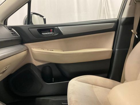 Used 2017 Subaru Outback 2.5i Premium image 20