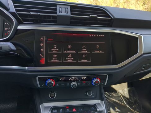 Certified 2025 Audi Q3 2.0T Premium Plus w/ Premium Plus Package image 25