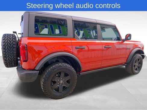 Used 2023 Ford Bronco Black Diamond image 8