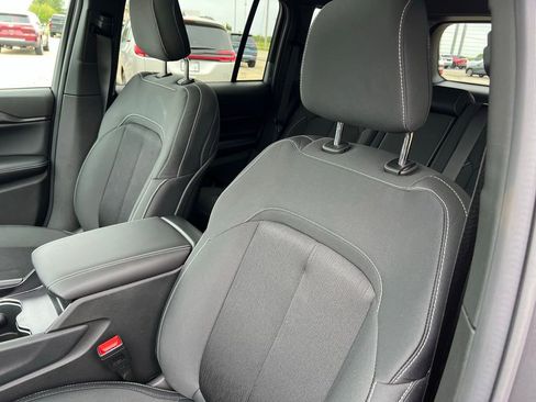 New 2026 Jeep Grand Cherokee Laredo X AWD/4WD image 27
