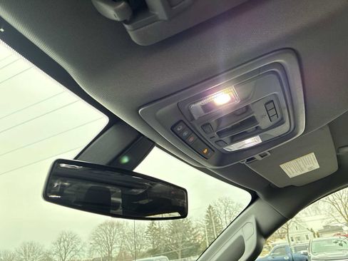 Used 2021 GMC Sierra 1500 Elevation w/ Preferred Package image 35