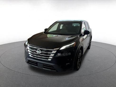 Used 2025 Nissan Rogue SV FWD image 7