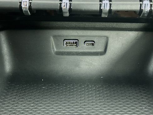 Used 2025 GMC Terrain Elevation image 26