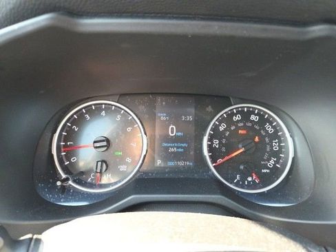 Used 2021 Toyota RAV4 XLE image 6