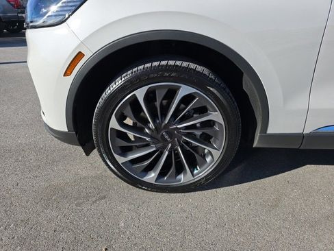 Used 2025 Lincoln Aviator Reserve w/ Equipment Group 201A image 9